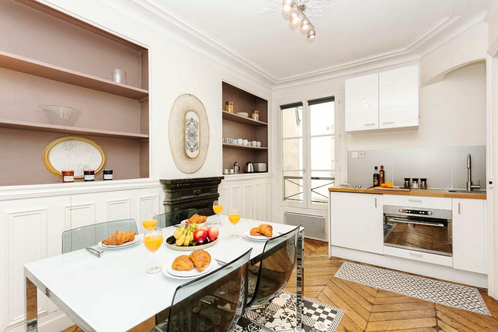 Bnbnova - Notre-dame - 1br With Balcony Appartement *